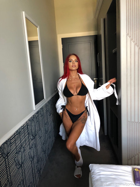 Tori Vikk nude actress picture