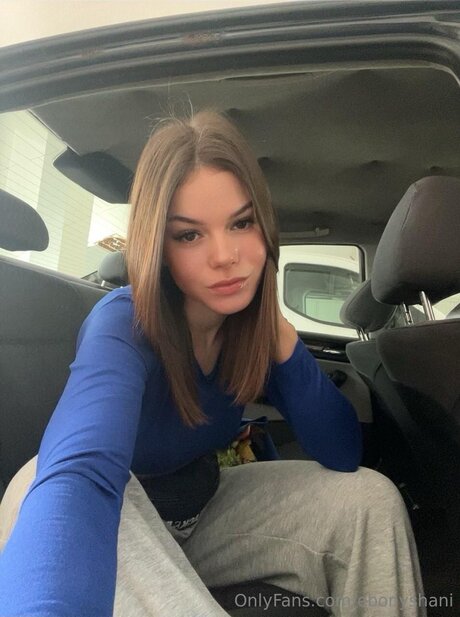 Ebonyshani nice actress photos