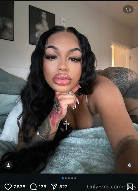 Hikey adult model gallery