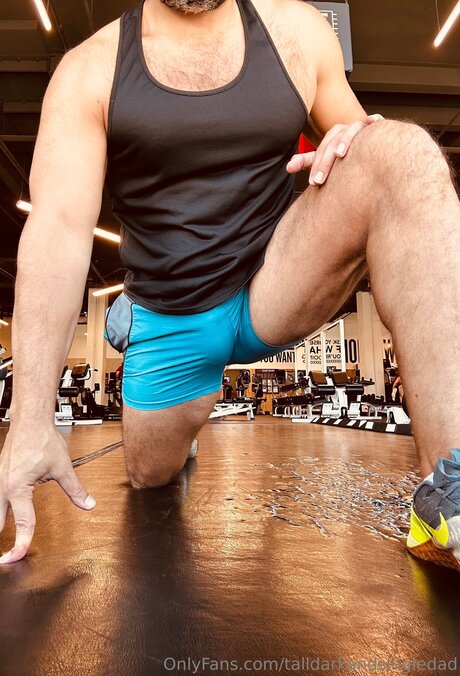 Talldarkandsingledad pornstar sex pictures