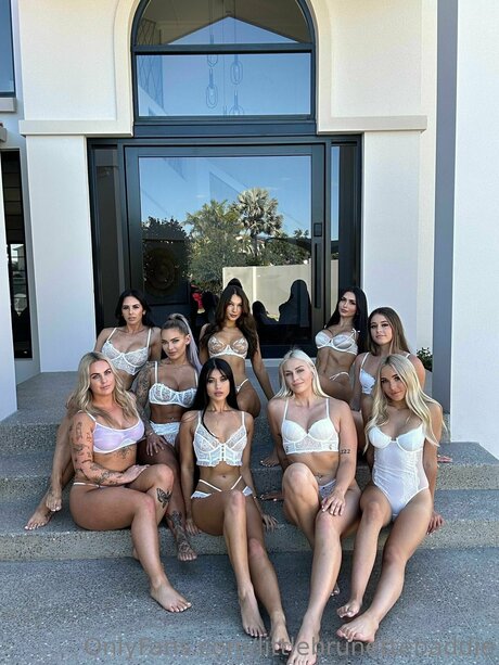 Aliciadavisfree nude star img