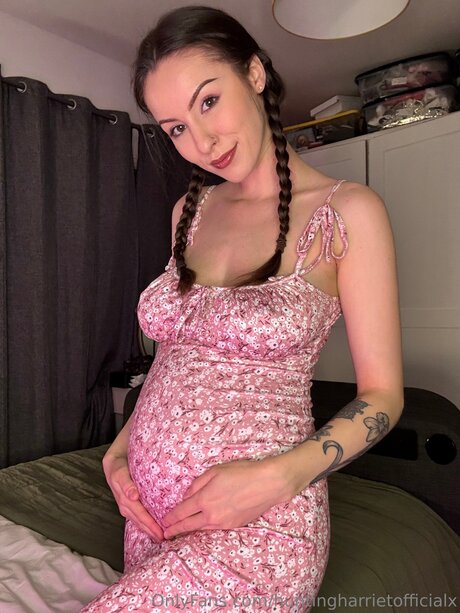 Huntingharrietofficialx model exclusive images