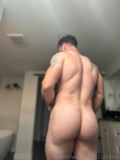 U437263915 hd model pictures