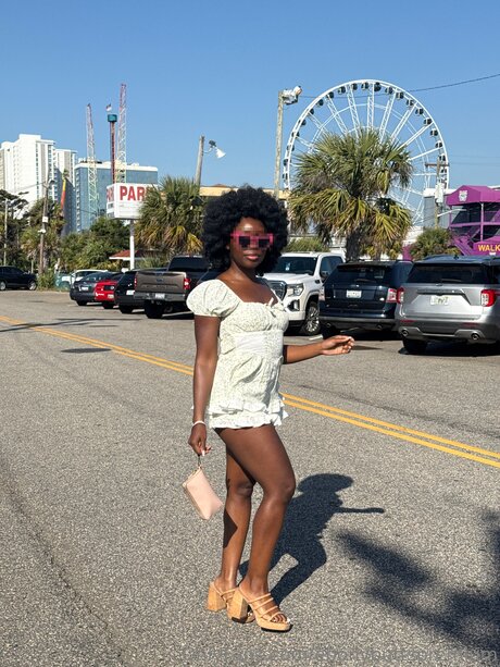 Ebonybuttspremium sexy star pics