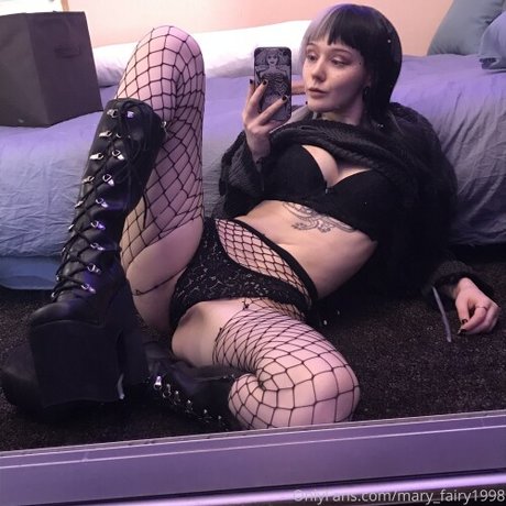 Maruhgdx pretty actress picture