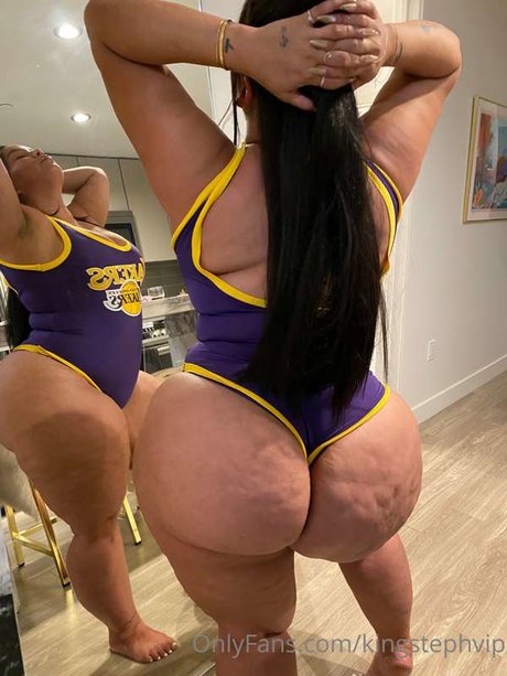 King Steph sex model photo