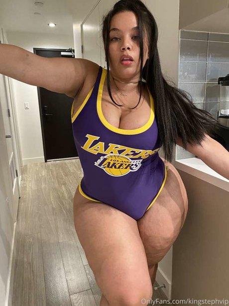 King Steph sexy pornstar pic