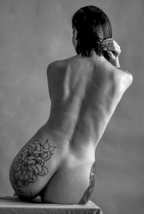 Doga Tuemer model nudes img