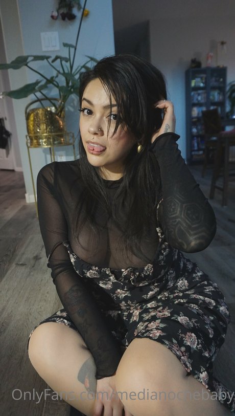 Bixton model xxx image