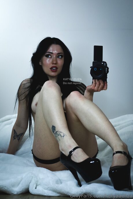 Katyaaeliza perfect star pic