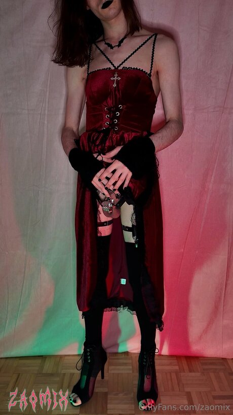 Zaomix nude actress img