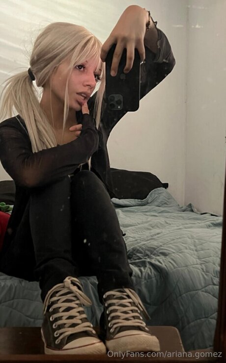 Ariana Gomez nude actress pics