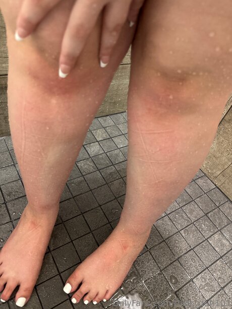 Thick Gurl101 star top images