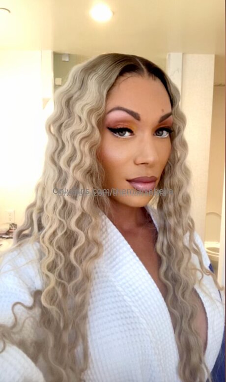 Themiaisabella best star photos