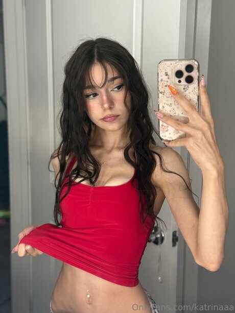 Katrinaaa nude model pic