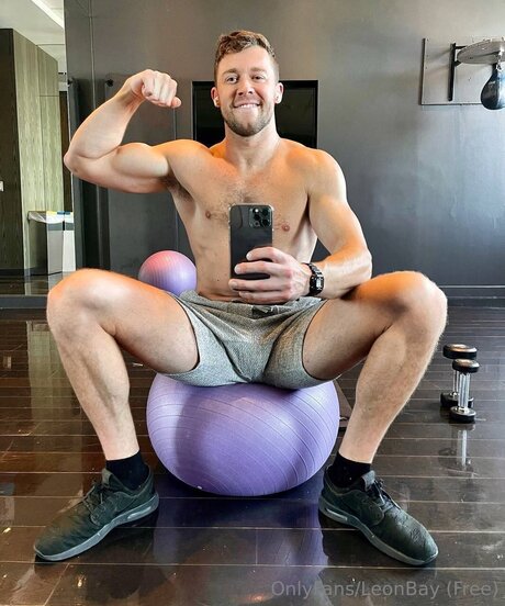 Leonbay Free pornstar top photos