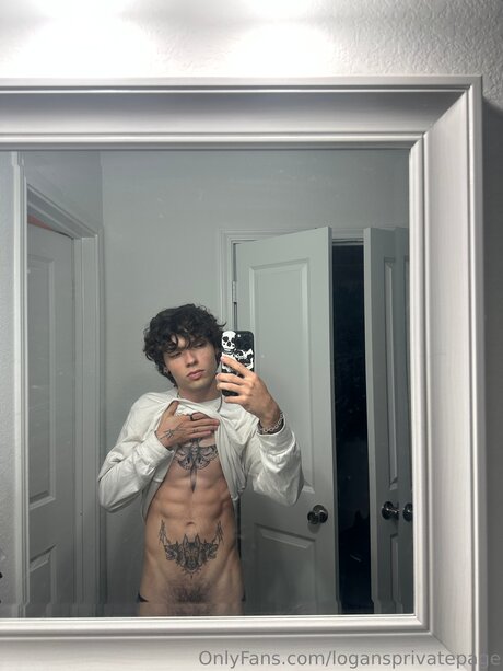 Logansprivatepage pornstar beautiful img