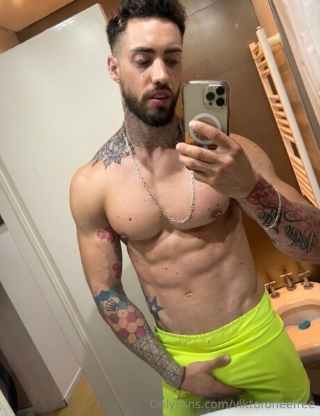 Viktoroneefree pornstar xxx picture