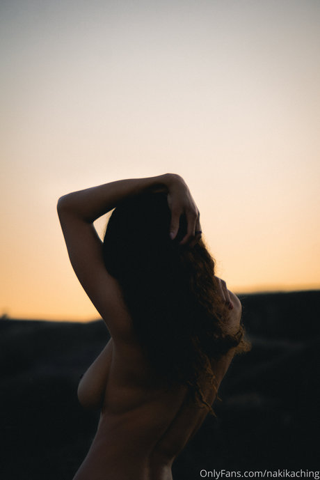 Naki Kaching_ model exclusive img