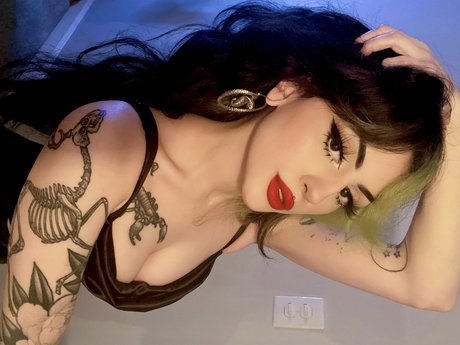 Batz star naked gallery