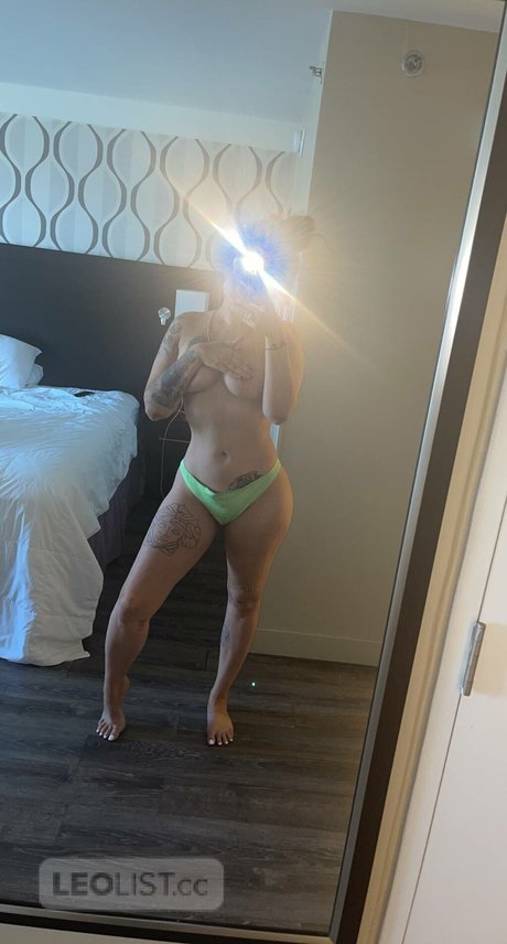 Kennedy Nicole exclusive model pics