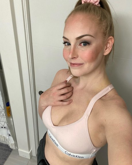 Megancgram_ star pornographic pics