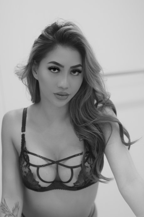 _Mizzlamour star best photos