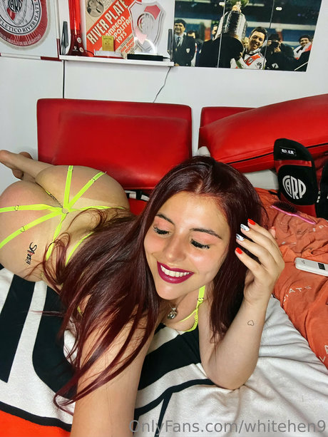 White Hen nice actress img