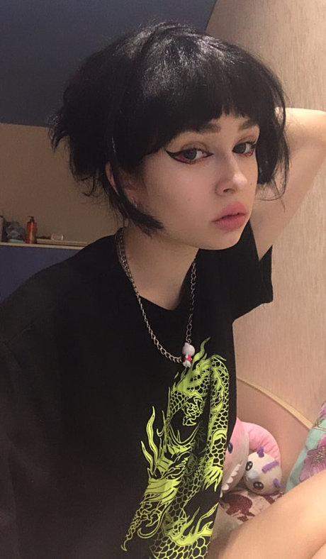 zzzaychonok nude star picture