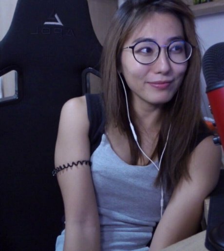 Zumi perfect pornstar galleries