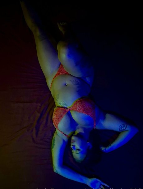 Mixxedbaby503 naked pornstar img