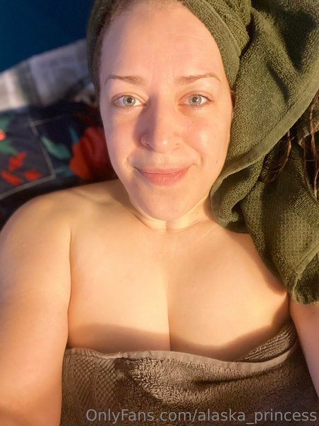 Alaska Princess model perfect photos