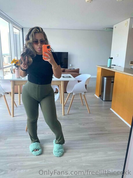 Lilthiccckktv model free galleries