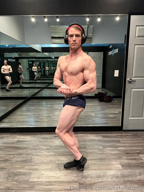 Artofanatomy erotic model pic