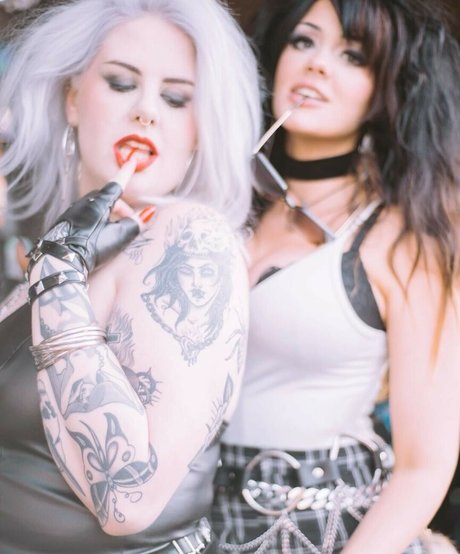 Hexgrlfrnd star sexy galleries