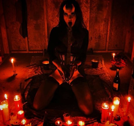 Hexgrlfrnd star beautiful pics