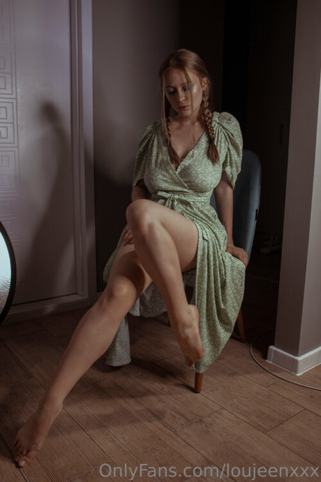 Lou Jeen_ star naked picture