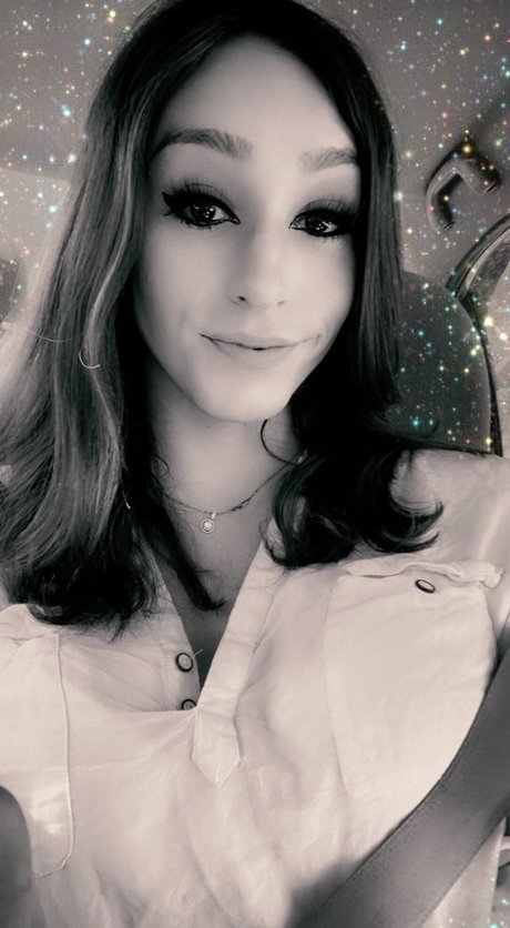 Zoey Taylor model perfect img