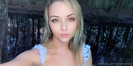 zoeykatexo2 high quality pornstar pictures