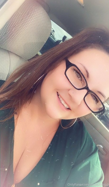 zoeykatexo2 model free pic