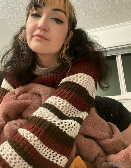 zoeyjpeg pornstar pretty img