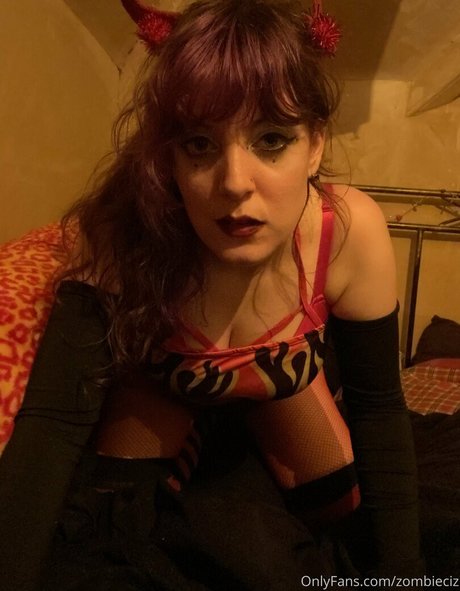 zombieciz pornstar free pics