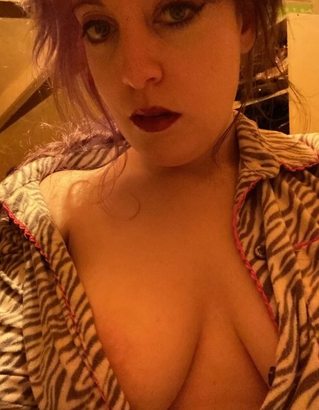 zombieciz naked star images