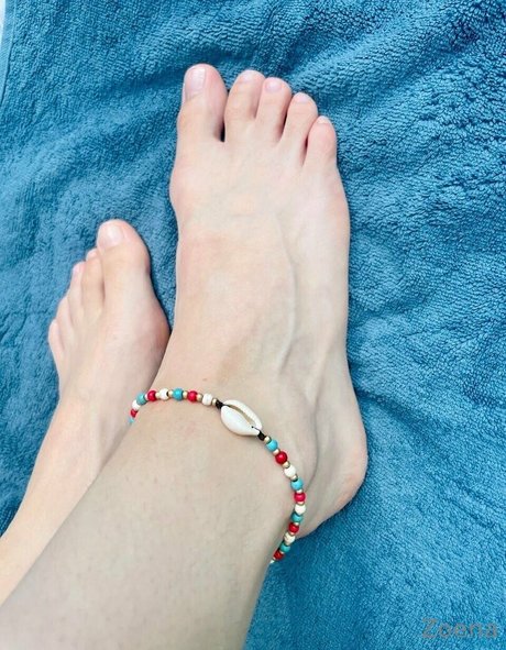 zoenafree exclusive actress picture