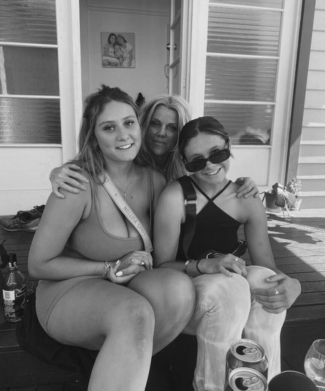 Zoe H exclusive star galleries