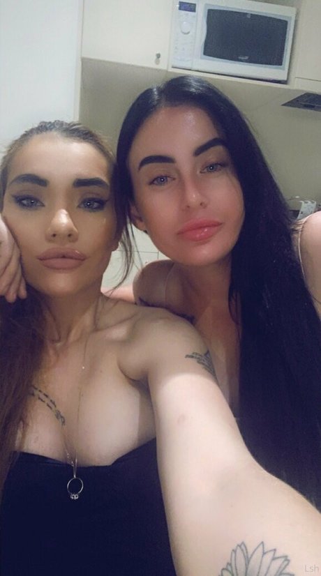 zoee12 perfect actress image