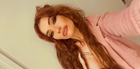 zoee12 nudes model galleries