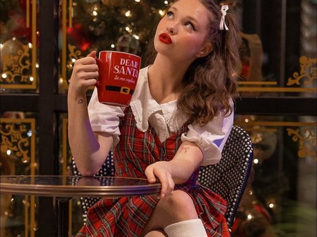 Zoe Colletti star pornographic archive