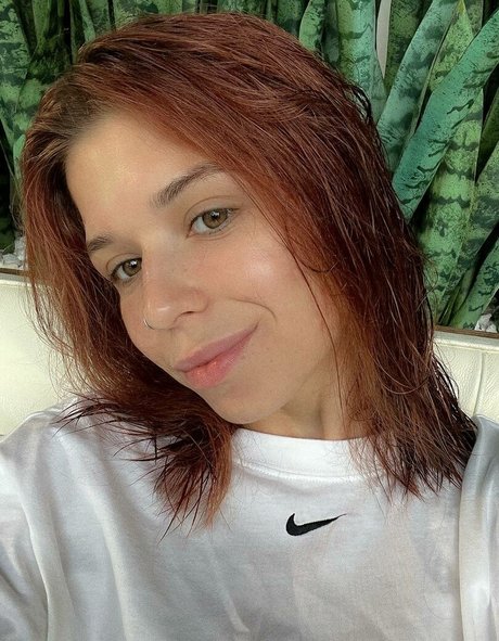 shulyyyyyy adult model img