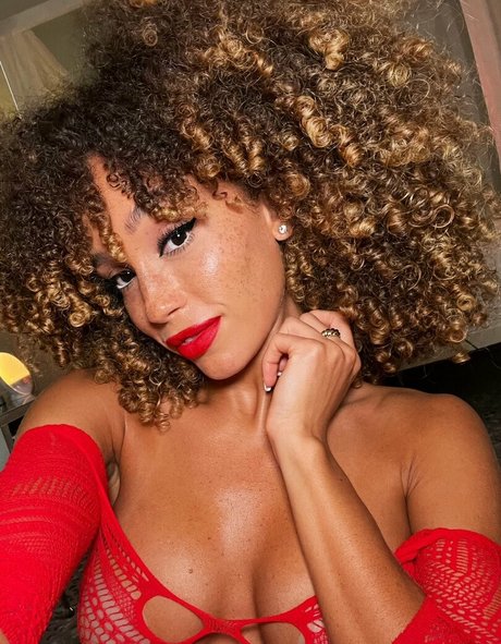 Anabella Carrasco exclusive pornstar photo